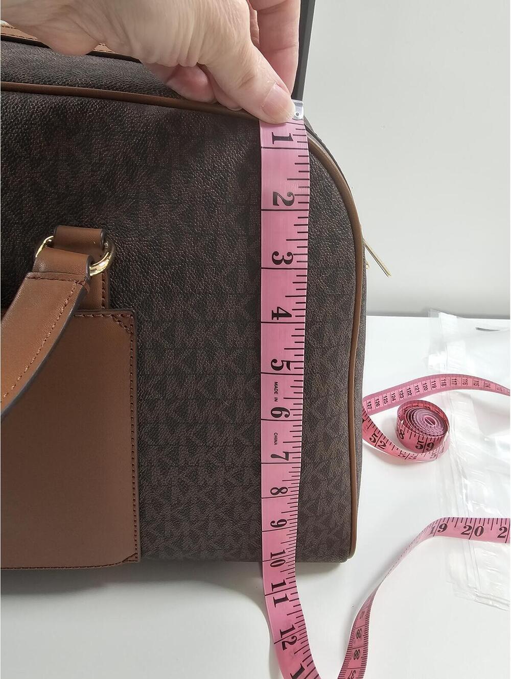 Michael Kors MK XL Weekender Bag NWT - Picture 7 of 14